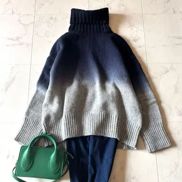 새상품급*갤러리 바이 파인 울 터틀넥 니트 그라데이션