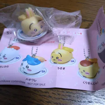 치이카와 x 쿠라스시 콜라보 토끼 피규어
