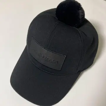 TAYLORMADE 블랙 야구 모자 폼폼 포함
