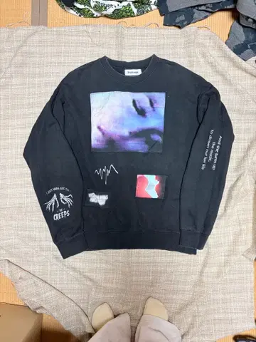 GUERNIKA 블랙 그래픽 트레이닝복