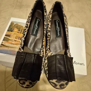 새상품 Casual Monet 레오파드 무늬 힐