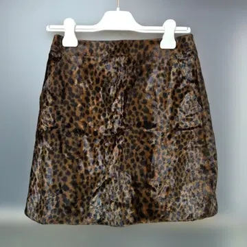 Paul Smith 폴스미스 레오파드 무늬 스커트 송치 소재