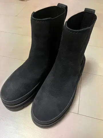 Clarks 블랙 사이드 고어 부츠