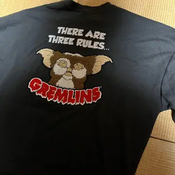 새상품*GREMLINS 그렘린 기즈모 긴팔 티셔츠