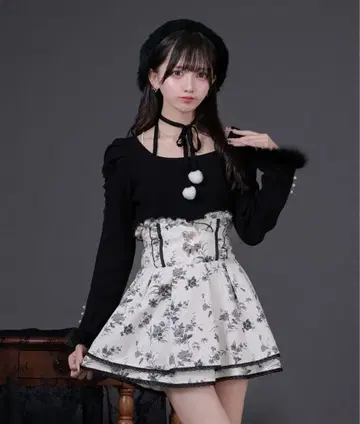 Palelfy 파르엘피 퍼 장식 리본 소매 컨셔스 니트 black