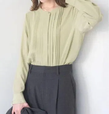 [ 새상품 ] 로페피크닉 프론트 핀턱 블라우스 그린 L 사이즈