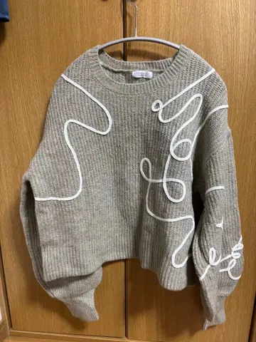 자수 니트 풀오버 LS