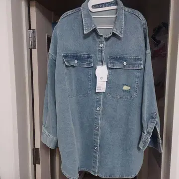 LOUNGEDRESS (라운지 드레스) 데미지 데님 셔츠