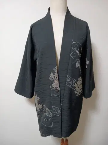 순수 실크 블랙 베이스 실버 패턴 겉옷 리메이크 자켓