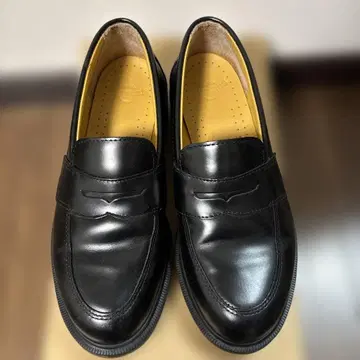 블랙 가죽 로퍼 신발