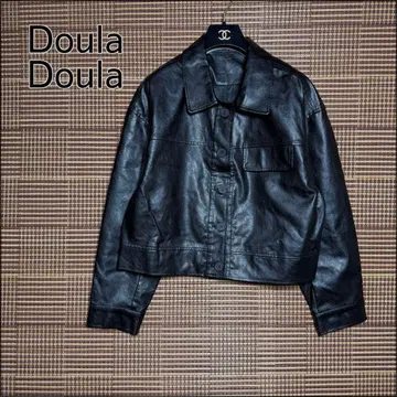 [ Doula Doula ] 숏 기장 PU 자켓 블랙