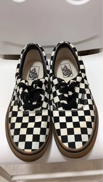 VANS 체커 패턴 스니커즈 검 밑창
