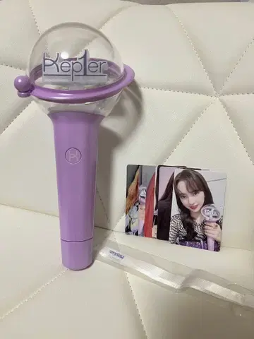 Kep1er 응원봉 트레이딩 카드 포함 상자 없음