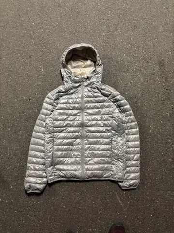 광택 올드 유니클로 짧은 기장 프리미엄 다운 자켓 시티 보이 y2k