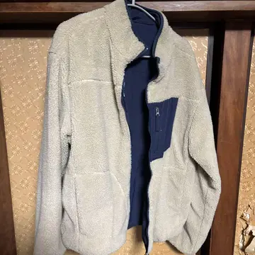 베이지 플리스 자켓 지퍼 포함 리버서블