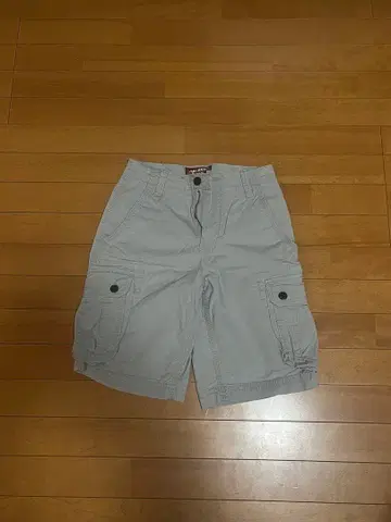 ARIZONA 라이트 그레이 카고 숏팬츠