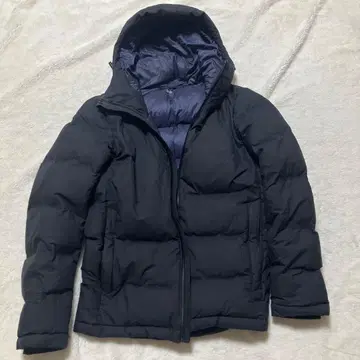 하자품 유니클로 심리스 다운 파카 네이비 M