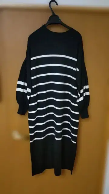 파시오네 니트 원피스 보더