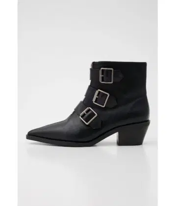 [ 새상품급 ] BELTED ZIP 부츠 블랙 M