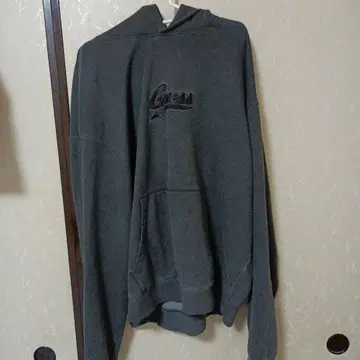 GUESS (게스) 블랙 후드티