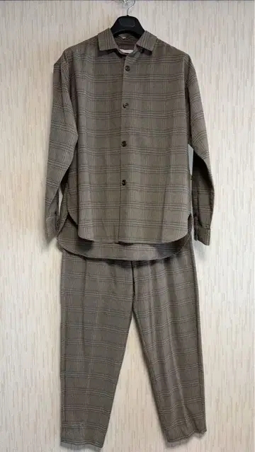 센스 오브 플레이스 건클럽 체크 셋업