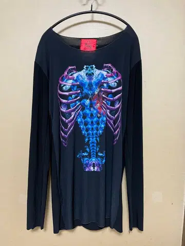 ALTER VENOM 본 티셔츠