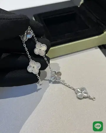 실버 플라워 모티브 팔찌