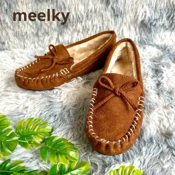 컨디션 최상 meelky 무스탕풍 보아 모카신 신발 23.5