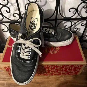 VANS 블랙 스니커즈 데미지 가공