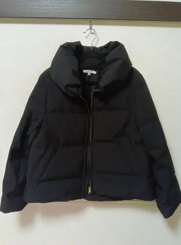 triple rund 다운 자켓 새상품급