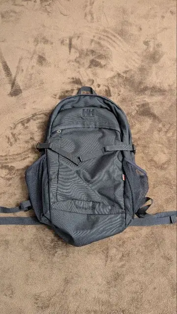 Helly Hansen 다크 그레이 백팩