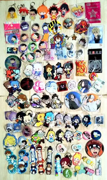 애니메이션 캔뱃지 스트랩 묶음 판매 90점 이상