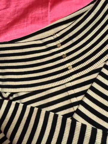 Rady 오프숄더 니트