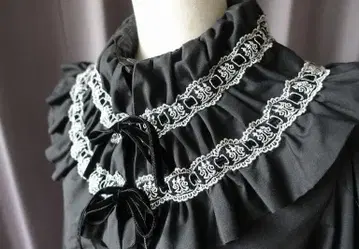 Moi meme Moitie 블라우스