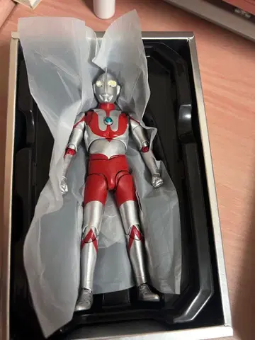 진골조 울트라맨 재판