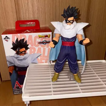 드래곤볼 초 제일복권 손오반 피규어