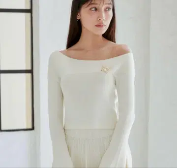 snidel 원숄더 니트 풀오버