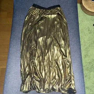 EdittbyYECCAVECCA 골드 플리츠 스커트