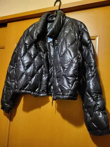 MONCLER 블랙 다운 자켓 사이즈 40
