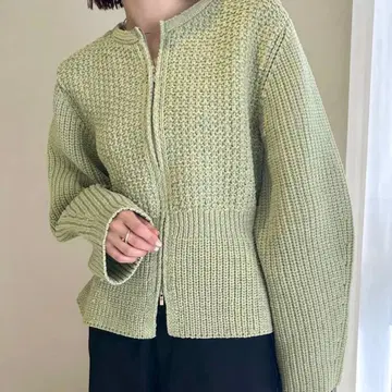 [ 새상품급 ] mystic 멜란지 페플럼 가디건 그린