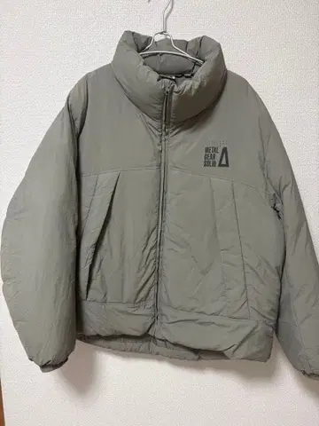 [레어] 메탈기어솔리드 x GU 콜라보 다운 자켓 XL