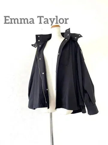 새상품급 엠마 테일러 플레어 마운틴 후드티 블랙