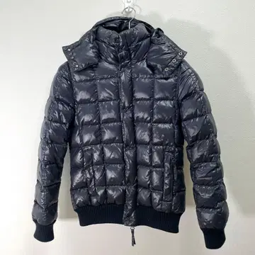 새상품급 DUVETICA 듀베티카 AKM 콜라보 다운 자켓 네이비