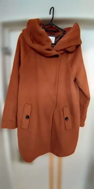 오렌지 후드 부착 롱 코트 L 사이즈