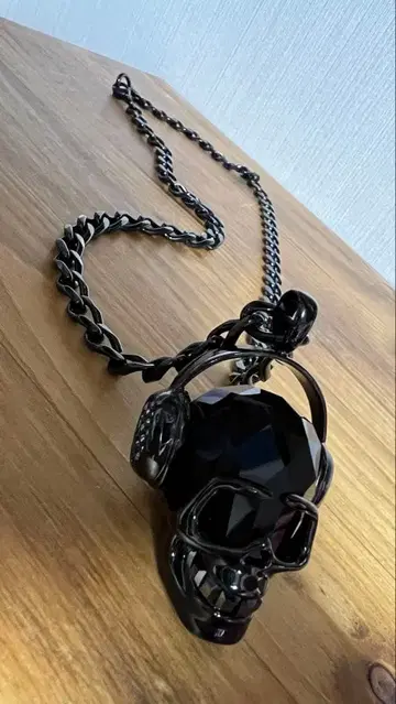 SWAROVSKI 스컬 헤드폰 스와로브스키 스컬