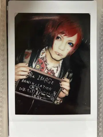 ANNIHILATION 사인 포함 폴라로이드 사진