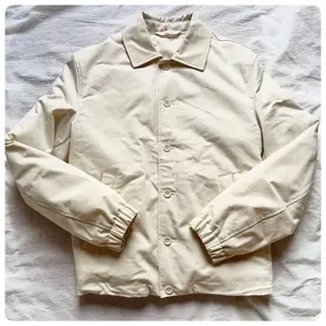 [새상품급] ZARA 아이보리 카라 부착 푹신한 자켓 S 사이즈