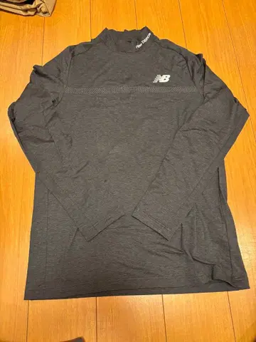 New Balance WORLD 스트레치 긴팔 모크넥 풀오버