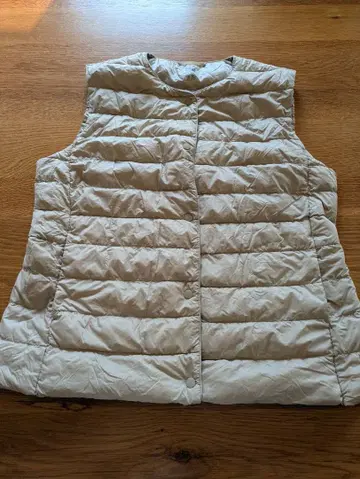 유니클로 울트라 라이트 다운 컴팩트 베스트 31 베이지 XL