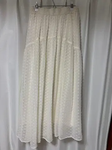 릴리안캐럿 자카드 플레어 롱 스커트